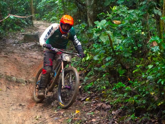 desafio-ilhabela-de-downhill-reune-mais-de-100-pilotos-e-representantes-de-36-municipios-2.jpg