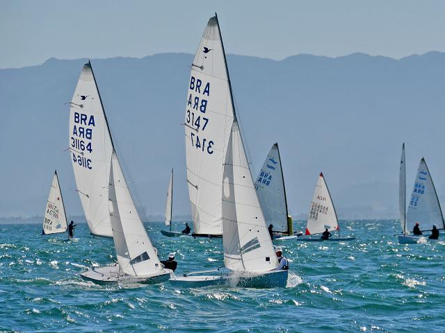 ilhabela-abre-mes-da-vela-com-a-53-semana-internacional-de-monotipos-e-reune-145-velejadores.jpeg