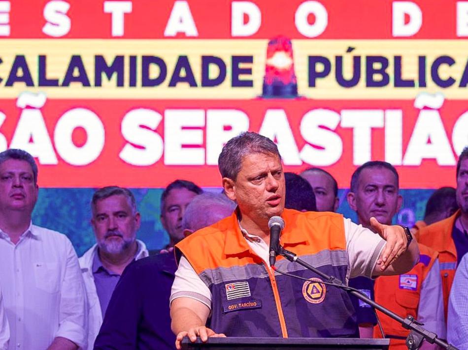 o-governador-de-sao-paulo-tarcisio-de-freitas-em-sao-sebastiao-1676912667102_v2_4x3.jpg