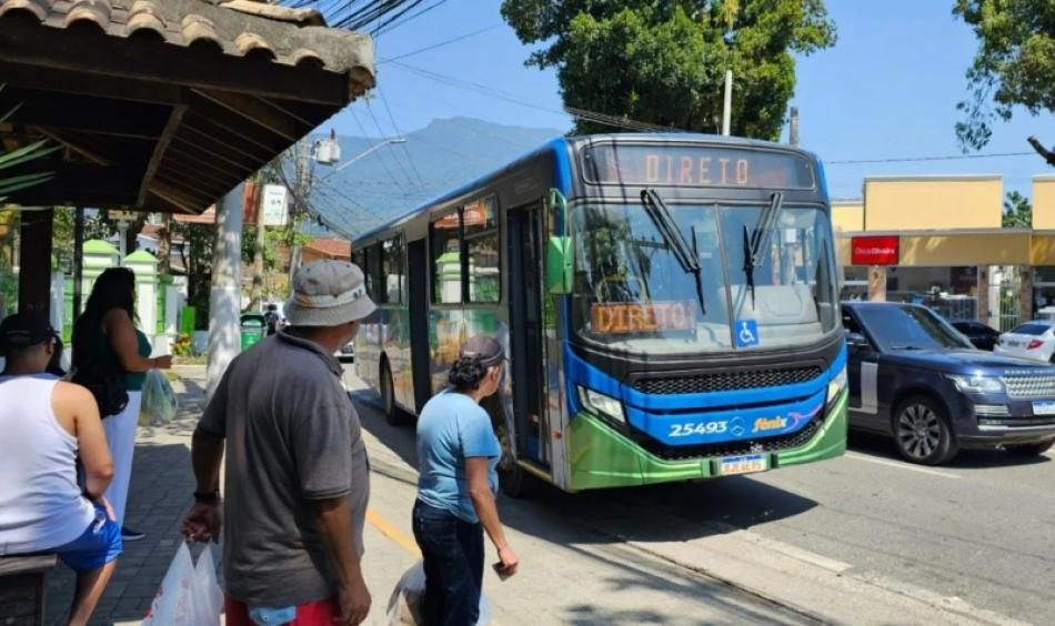 prefeitura-de-ilhabela-reduz-tarifa-de-onibus-para-r$-250-a-partir-deste-domingo-1_1.jpg
